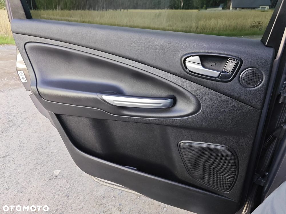 Ford S-Max - 20