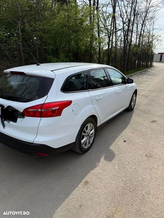 Ford Focus - 1