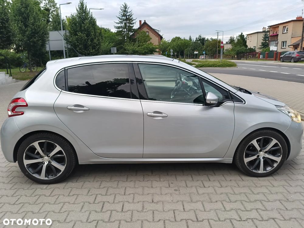 Peugeot 208 1.6 e-HDi Allure STT - 4