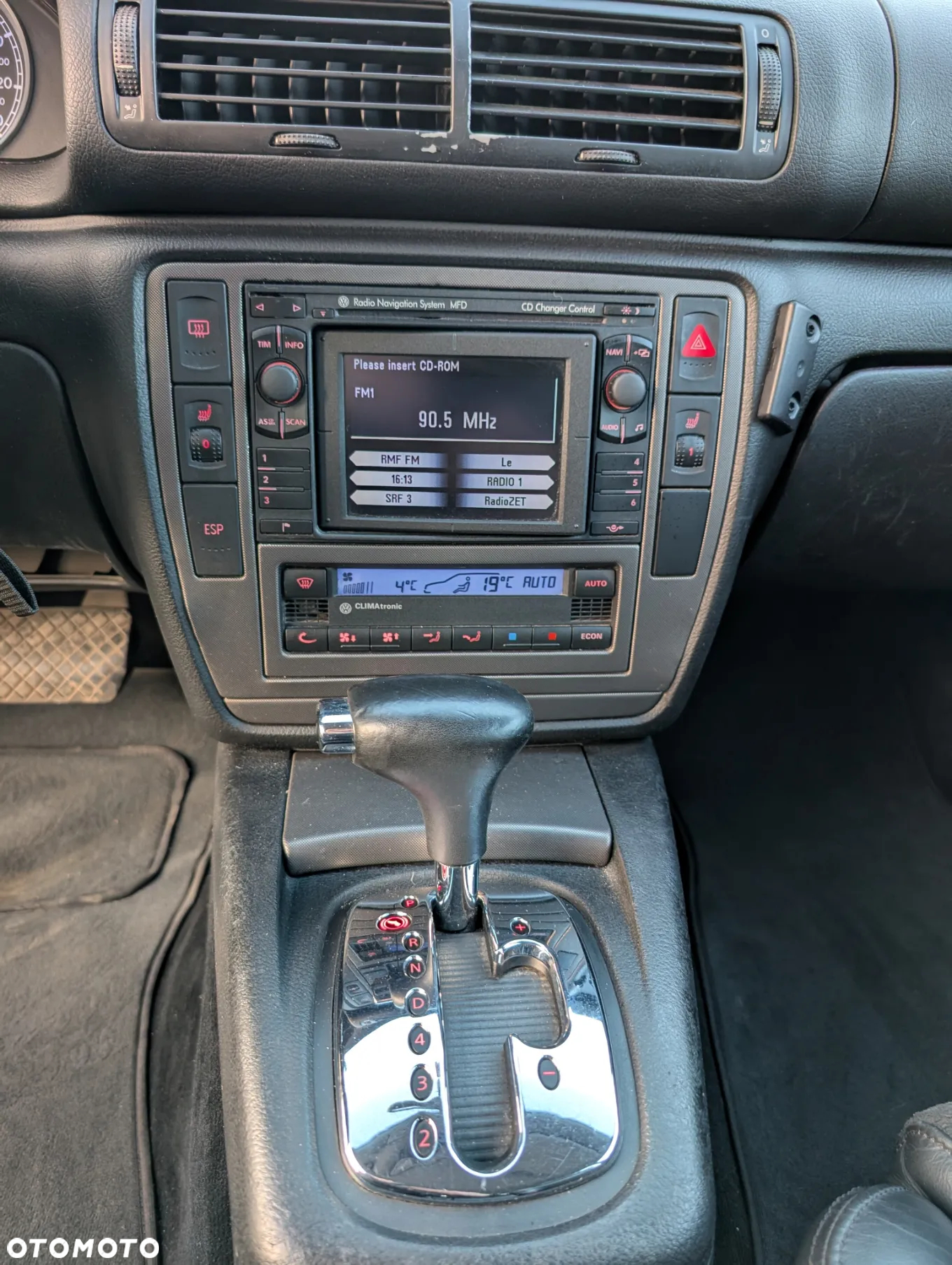 Volkswagen Passat - 15