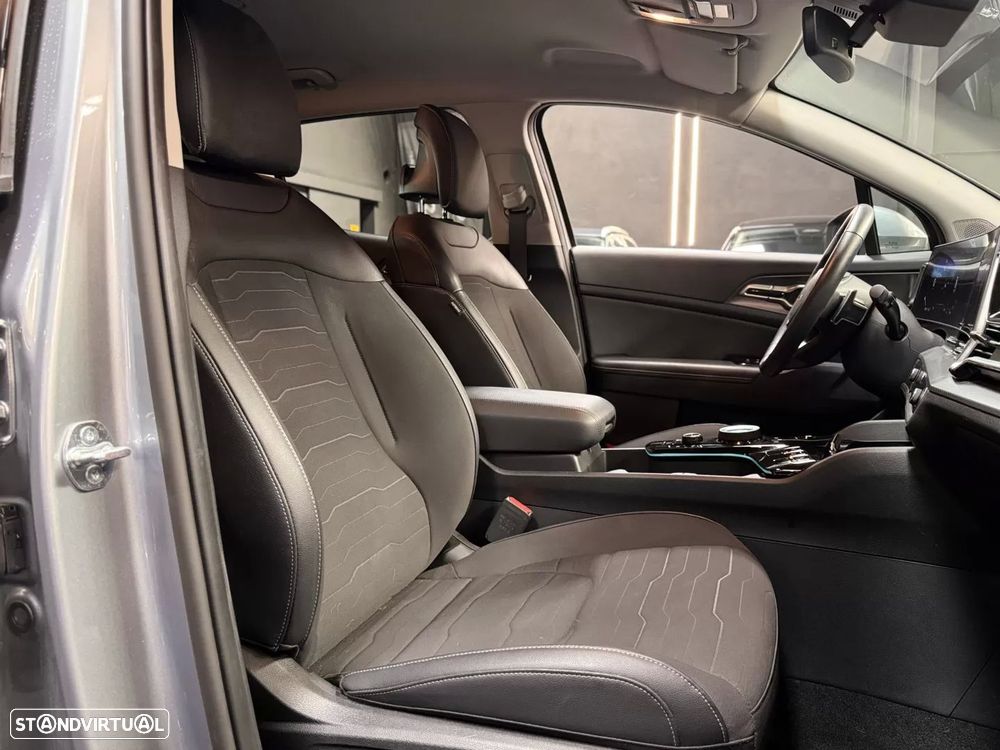 Kia Sportage 1.6 T-GDi PHEV Tech - 26