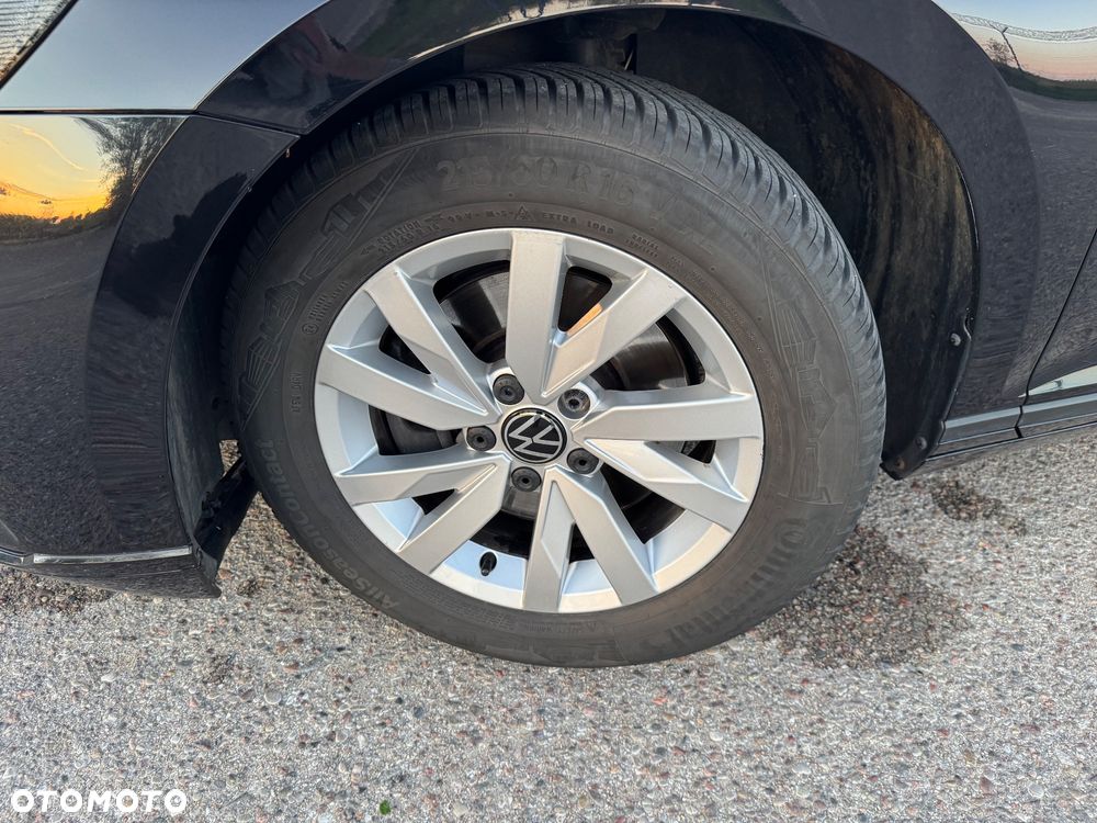 Volkswagen Passat 1.5 TSI EVO Essence DSG - 20