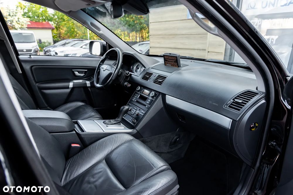 Volvo XC 90 D5 AWD Geartonic Executive - 23