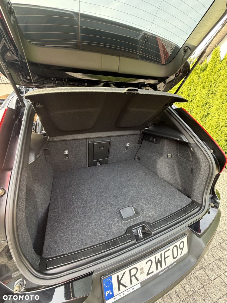 Volvo XC 40 B4 B AWD Momentum - 6