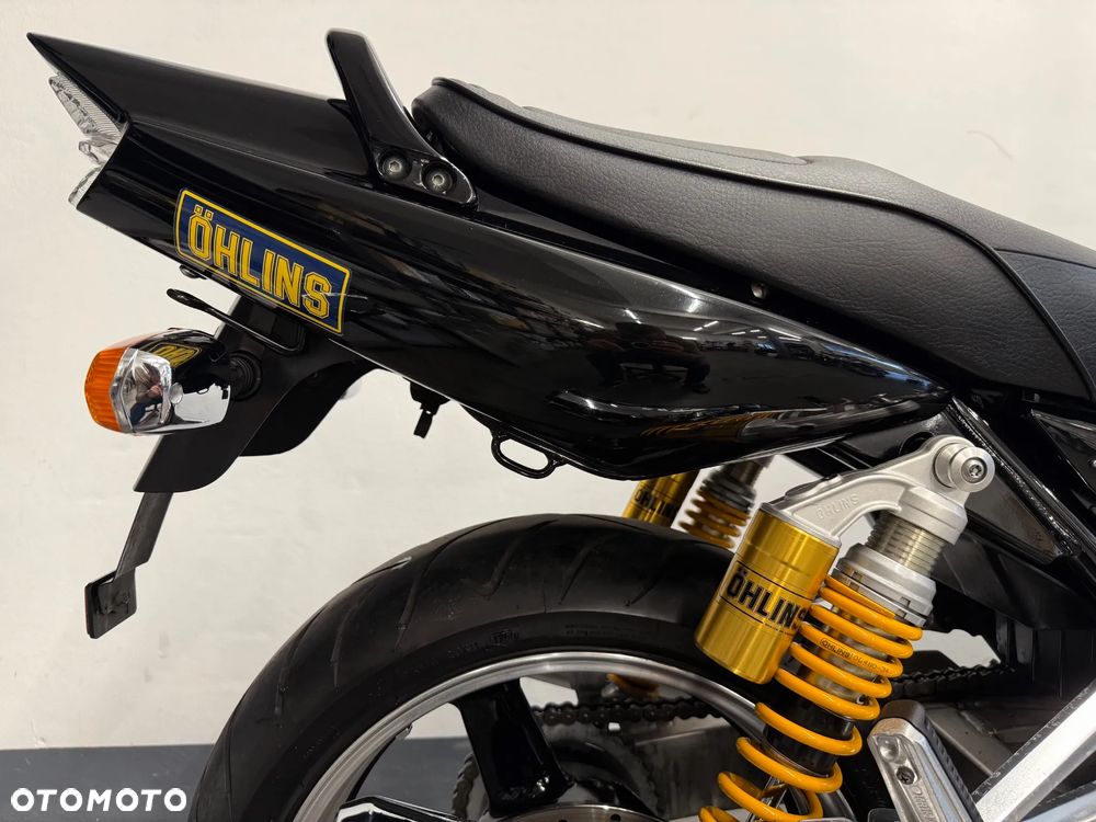 Yamaha XJR - 33