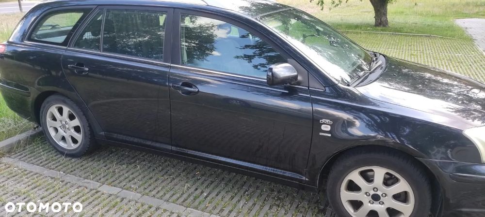 Toyota Avensis 2.0 D-4D - 4