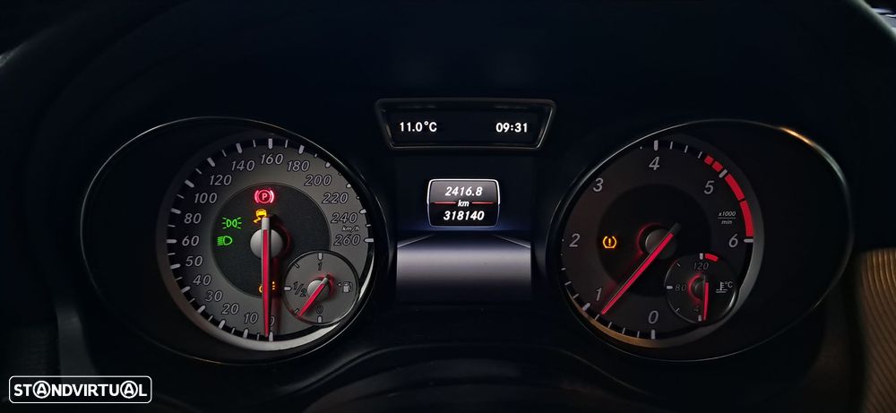 Mercedes-Benz GLA 180 CDI Urban - 6