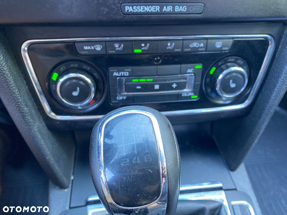 Skoda Superb 1.8 TSI Elegance - 24
