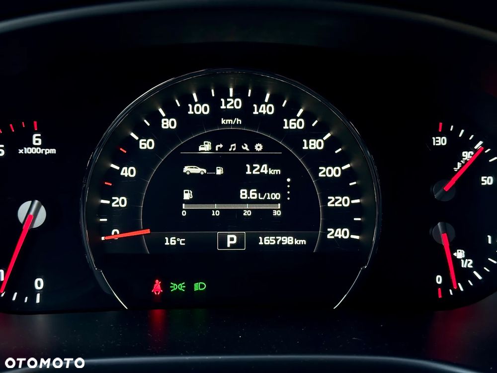 Kia Sorento - 12