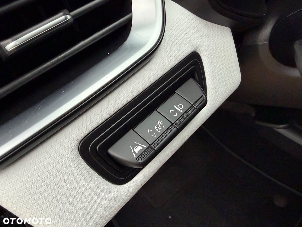 Renault Clio BLUE dCi 100 INTENS - 37