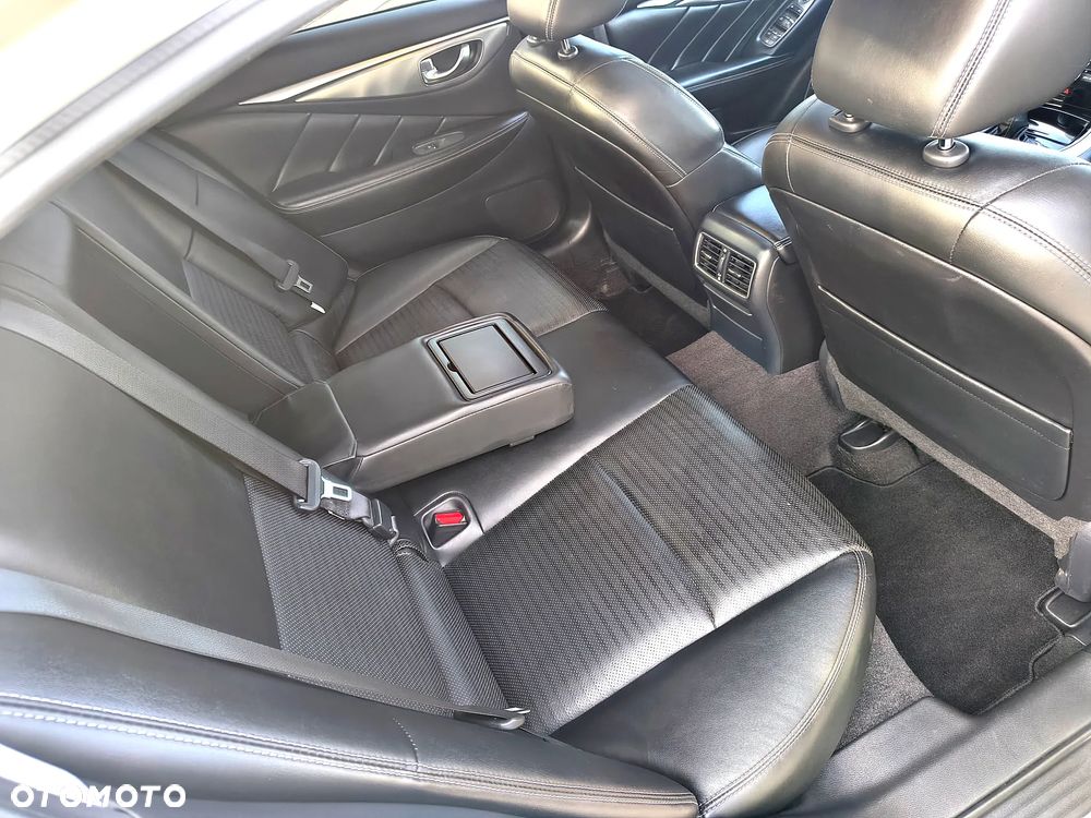 Infiniti Q50 Q50(S) 3.0t Sport - 25