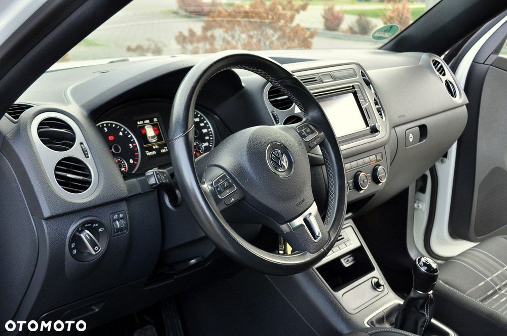 Volkswagen Tiguan - 24