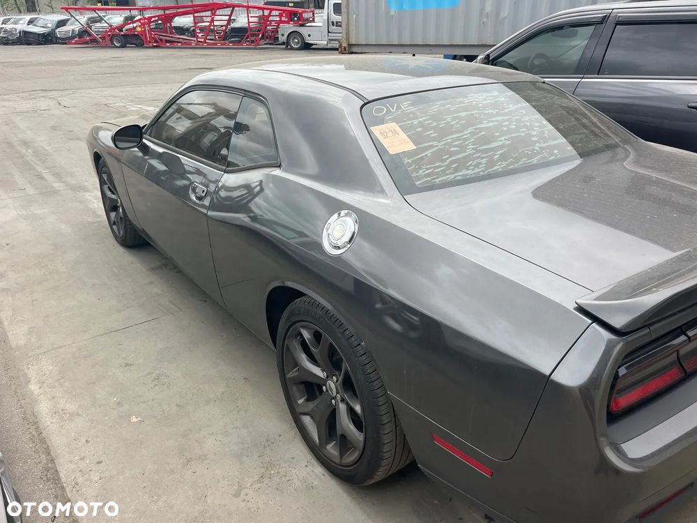 Dodge Challenger - 23