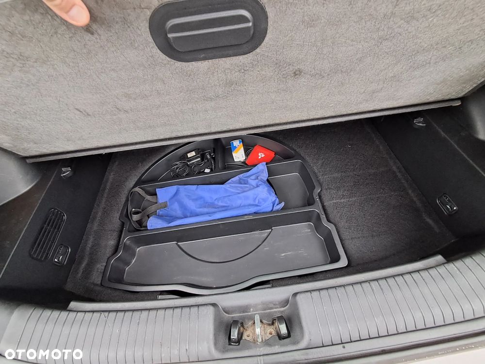 Hyundai ix20 1.4 blue - 25