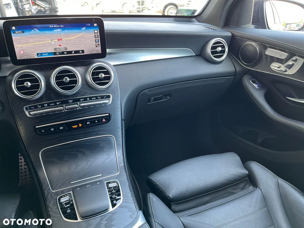 Mercedes-Benz GLC 300 e 4-Matic - 19