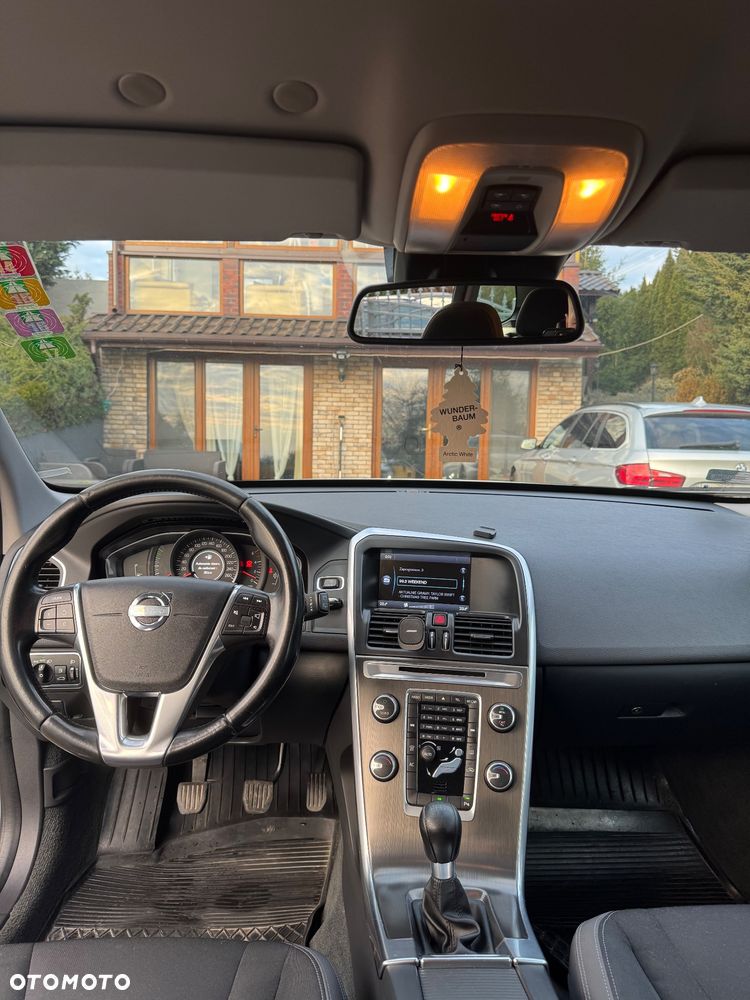Volvo XC 60 D3 Momentum - 12