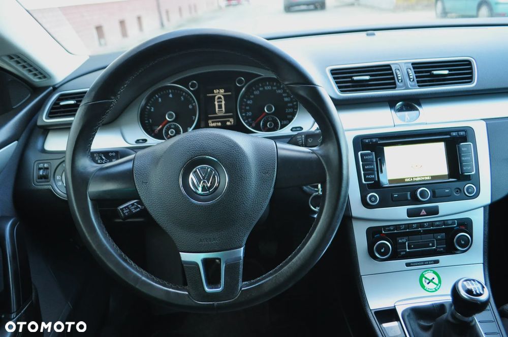 Volkswagen Passat CC - 14