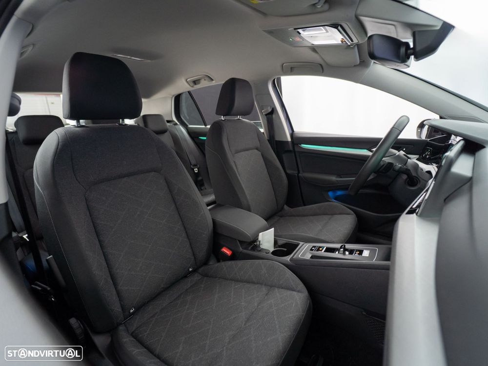 VW Golf 2.0 TDI Life DSG - 34