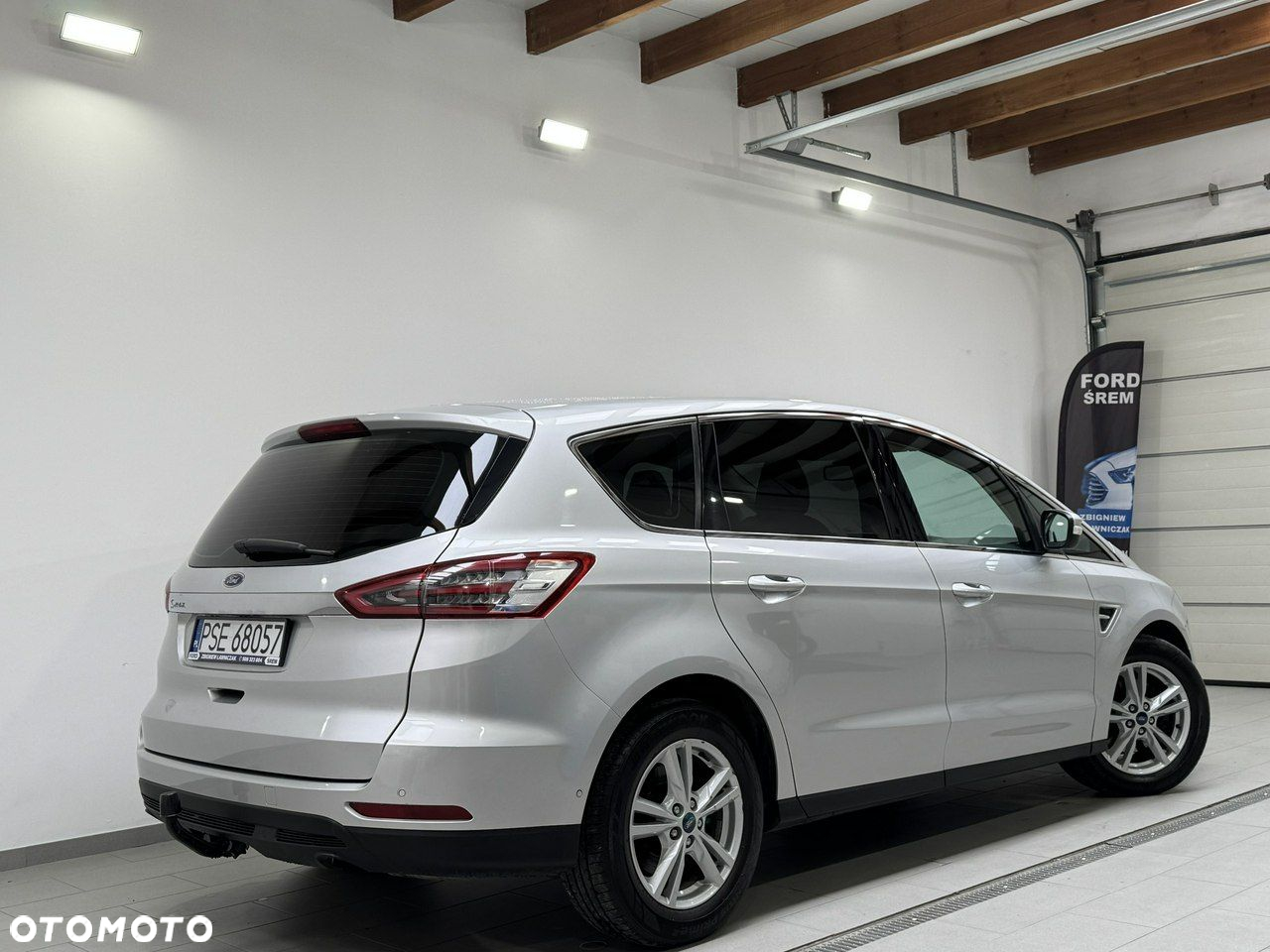 Ford S-Max - 8
