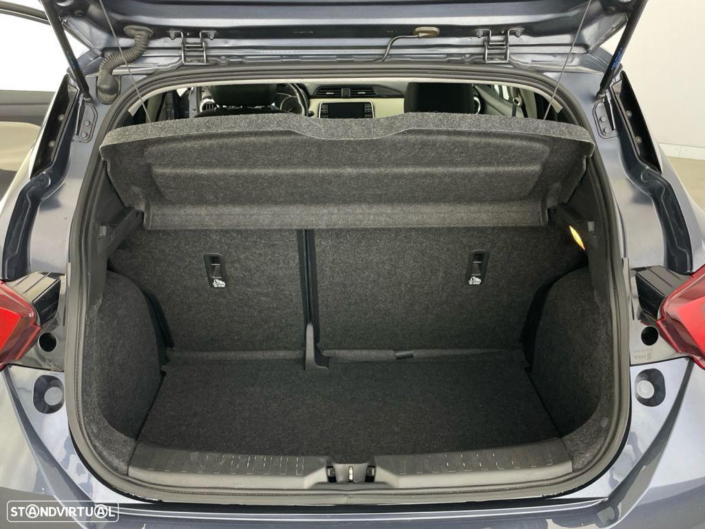 Nissan Micra - 13