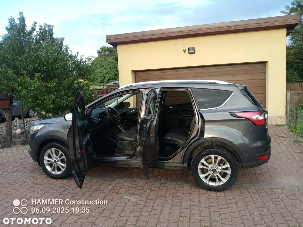 Ford Kuga - 12