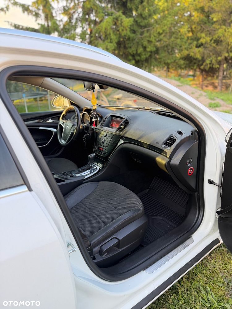 Opel Insignia - 11