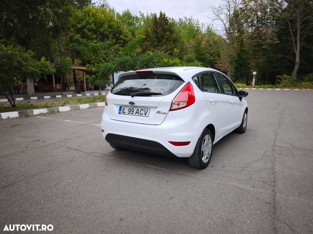 Ford Fiesta 1.5 TDCi Ambiente - 3