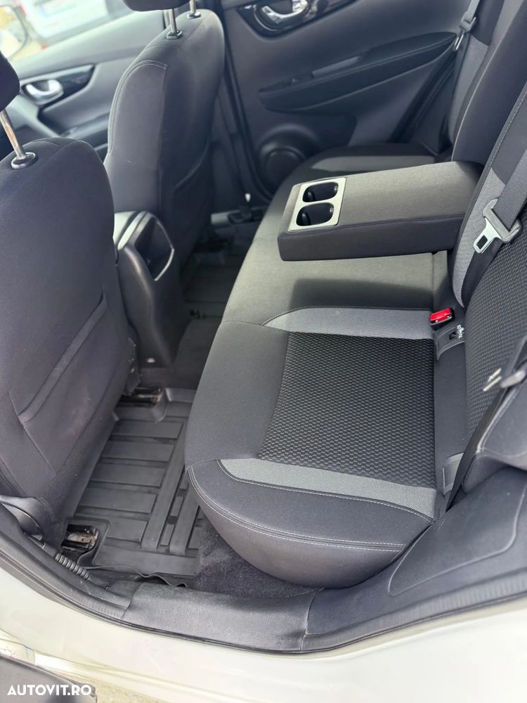 Nissan Qashqai 1.3 l MHEV X-Tronic Acenta - 8