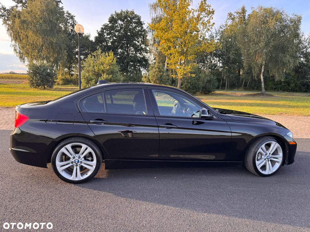 BMW Seria 3 335i Sport Line - 10