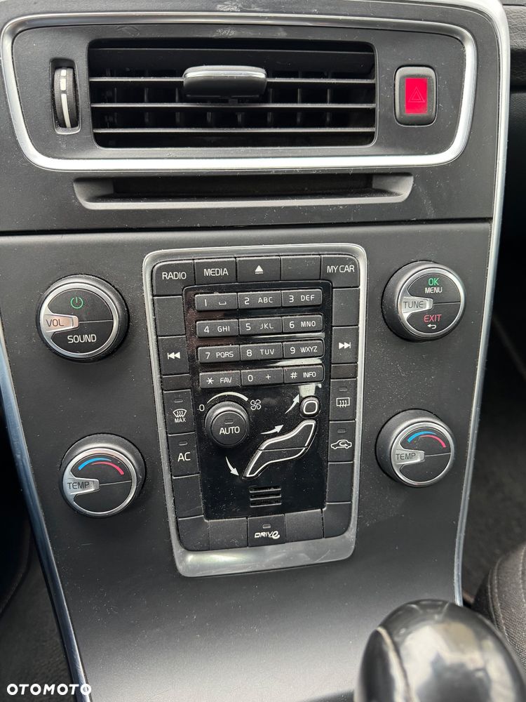 Volvo S60 DRIVe - 12