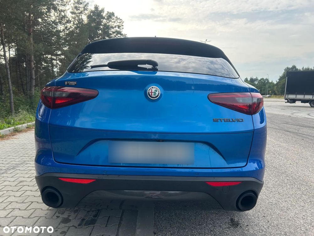 Alfa Romeo Stelvio 2.0 Turbo 16V AT8-Q4 Sprint - 7