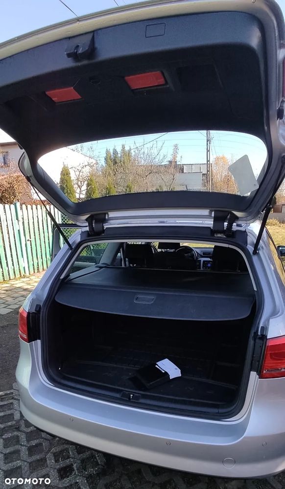 Volkswagen Passat Variant 2.0 TDI DSG Trendline - 17