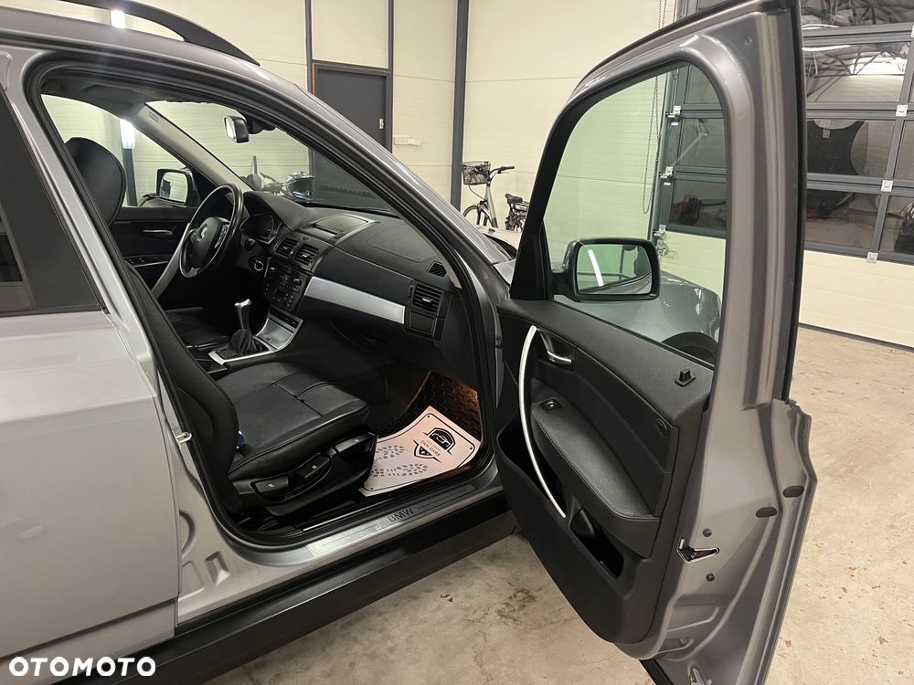 BMW X3 2.0d - 17