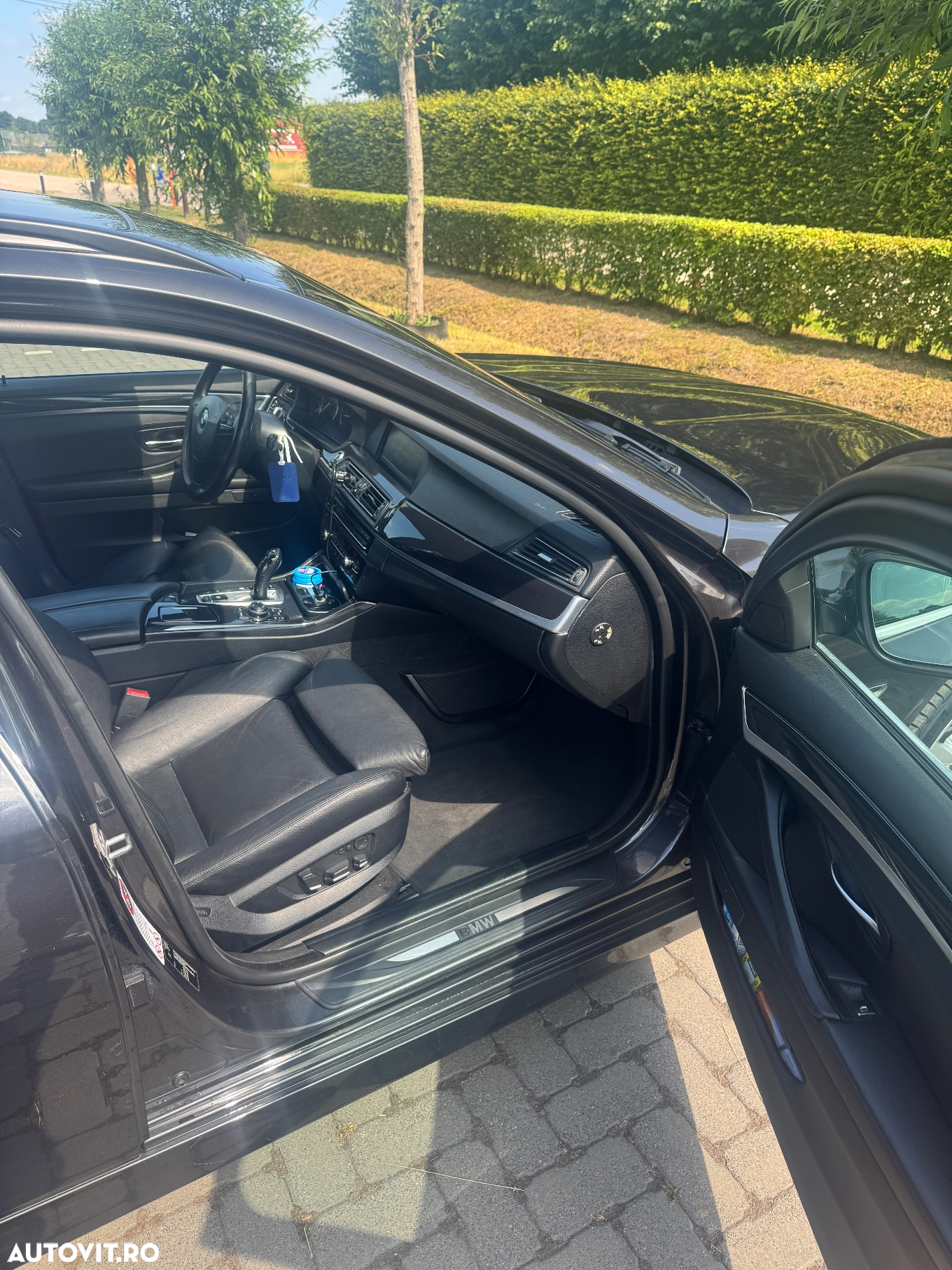 BMW Seria 5 530d xDrive - 11