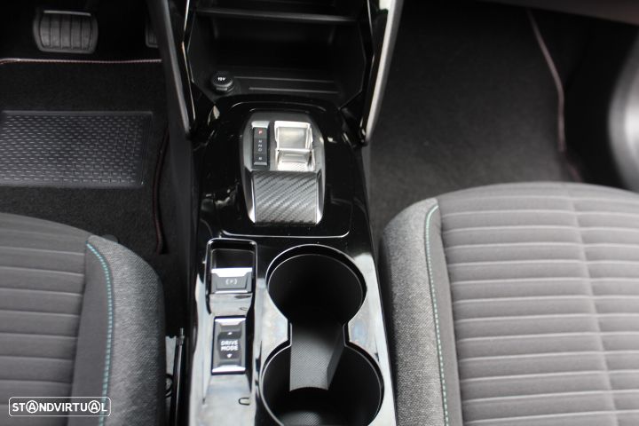 Peugeot e-208 Style - 18
