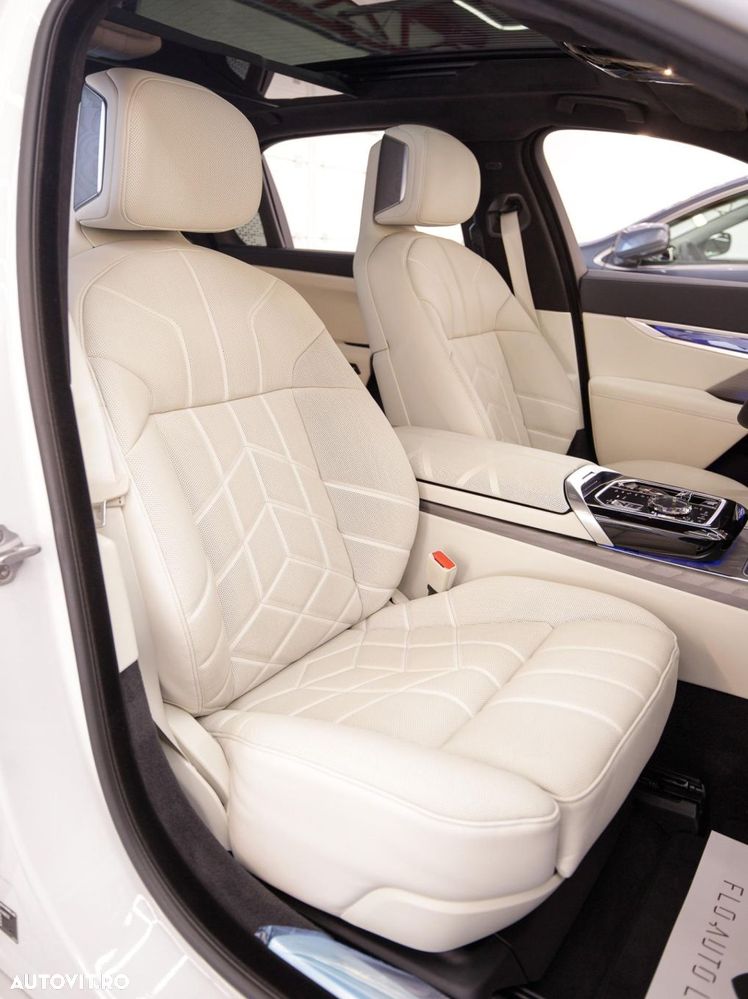 BMW Seria 7 - 13