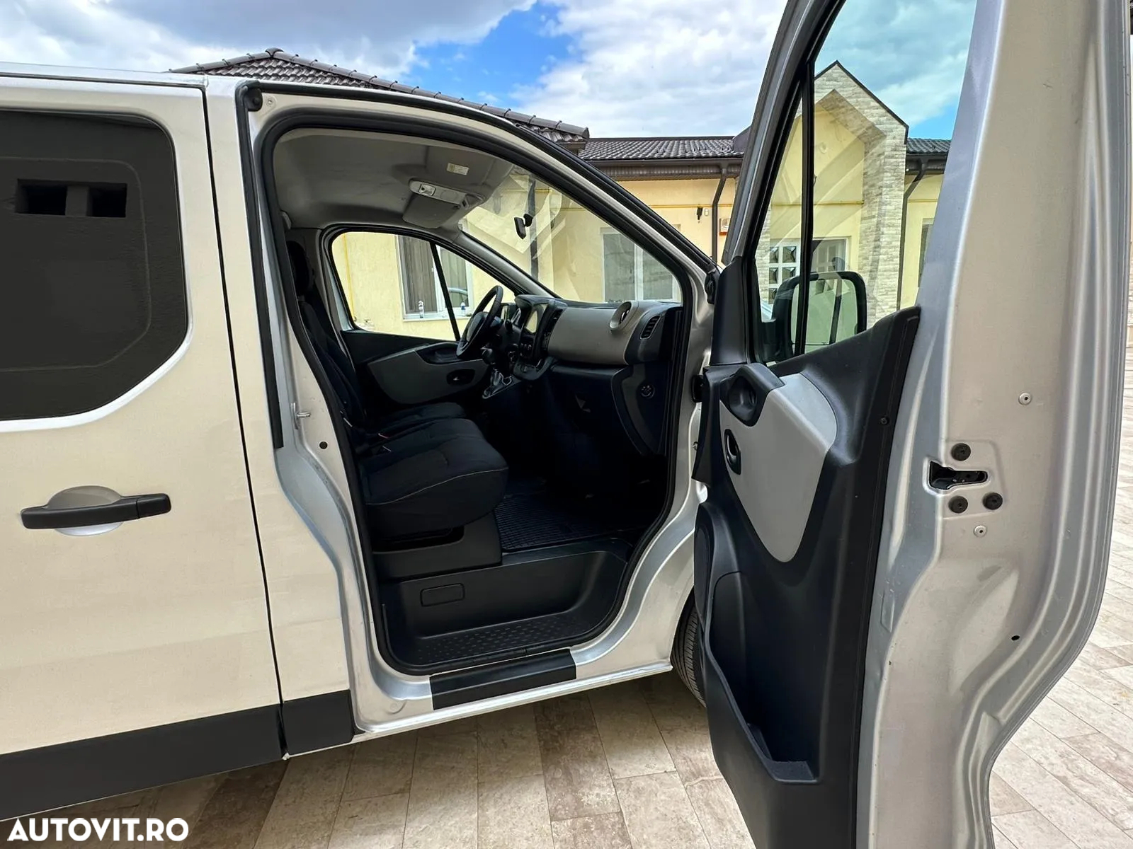 Renault Trafic - 7