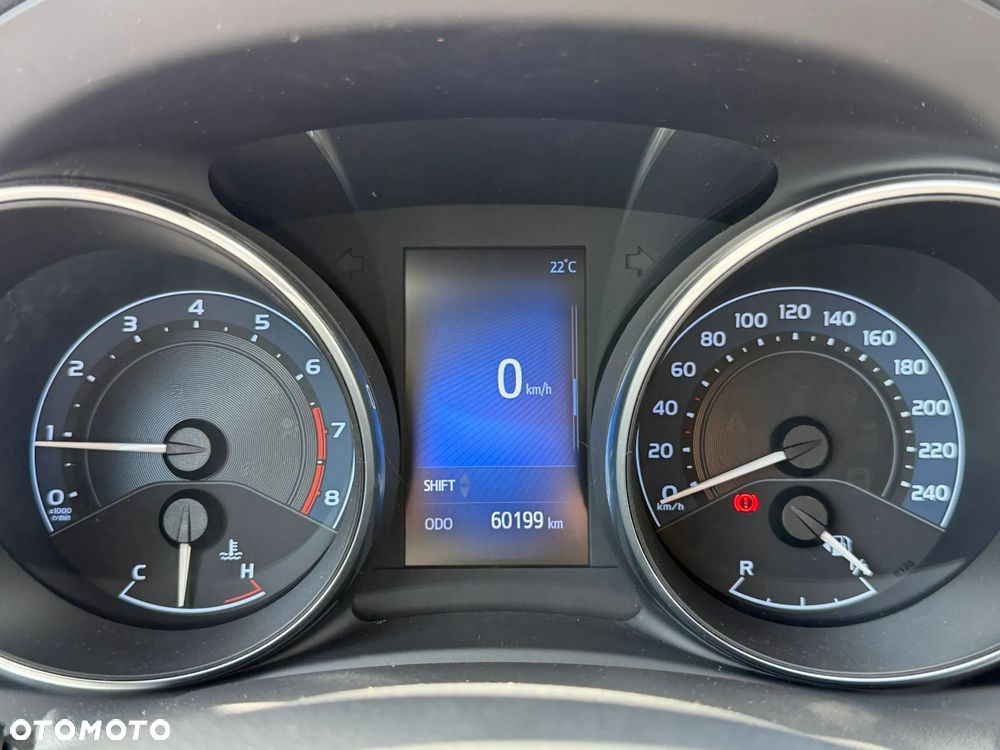 Toyota Auris 1.6 Premium Comfort - 12