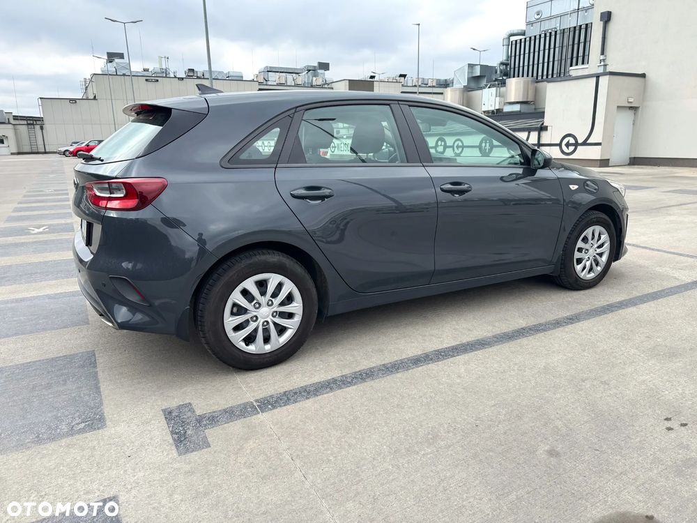 Kia Ceed - 9