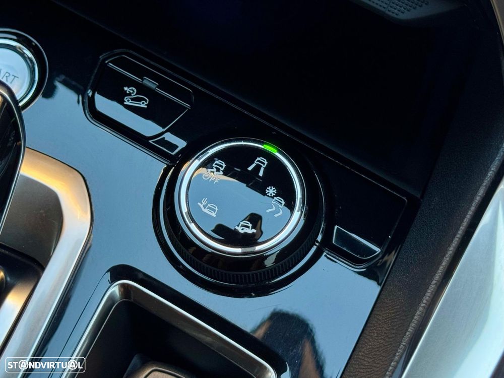 Peugeot 3008 1.6 BlueHDi GT Line Grip Control EAT6 - 32