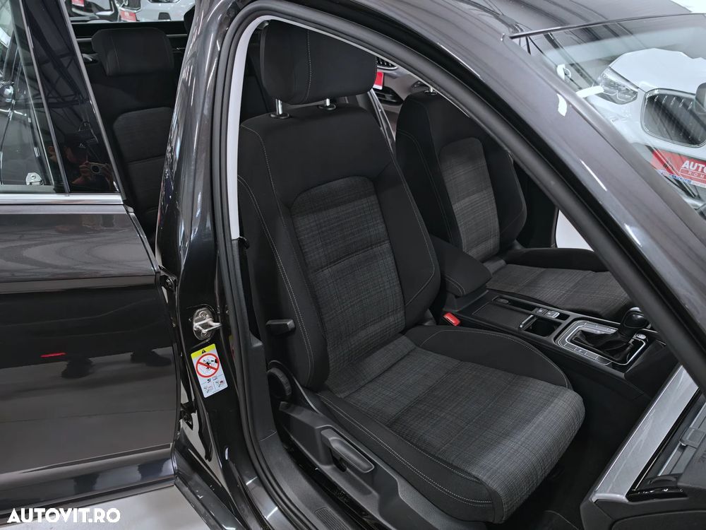 Volkswagen Passat 2.0 TDI SCR DSG Business - 9