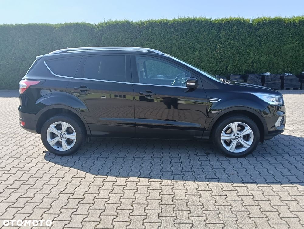 Ford Kuga - 10