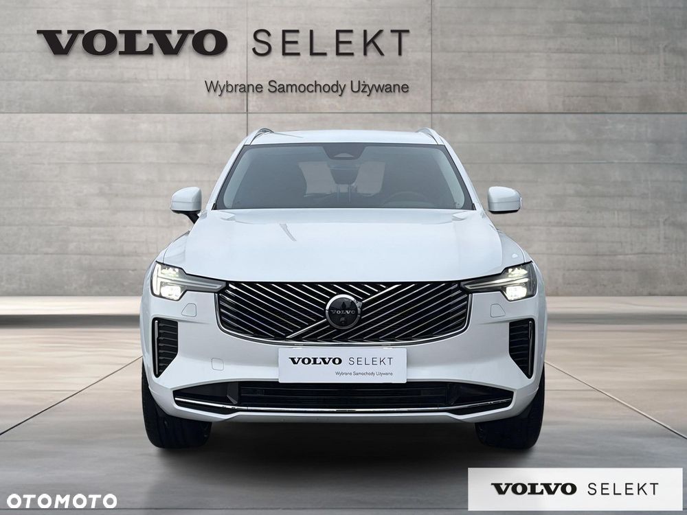 Volvo XC 90 - 9