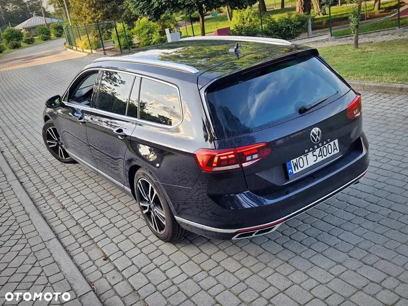 Volkswagen Passat 2.0 TDI 4Mot Elegance DSG - 8