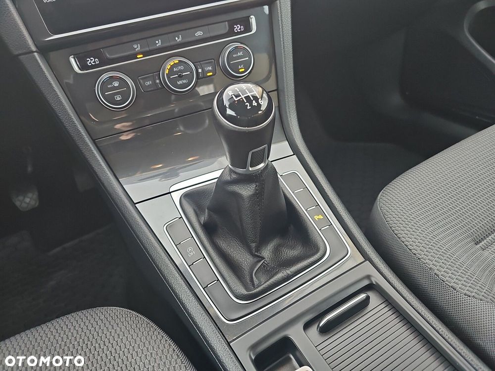 Volkswagen Golf VII 2.0 TDI BMT Comfortline - 21