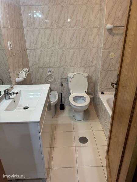 T1 estação Rio Tinto - Grande imagem: 5/8