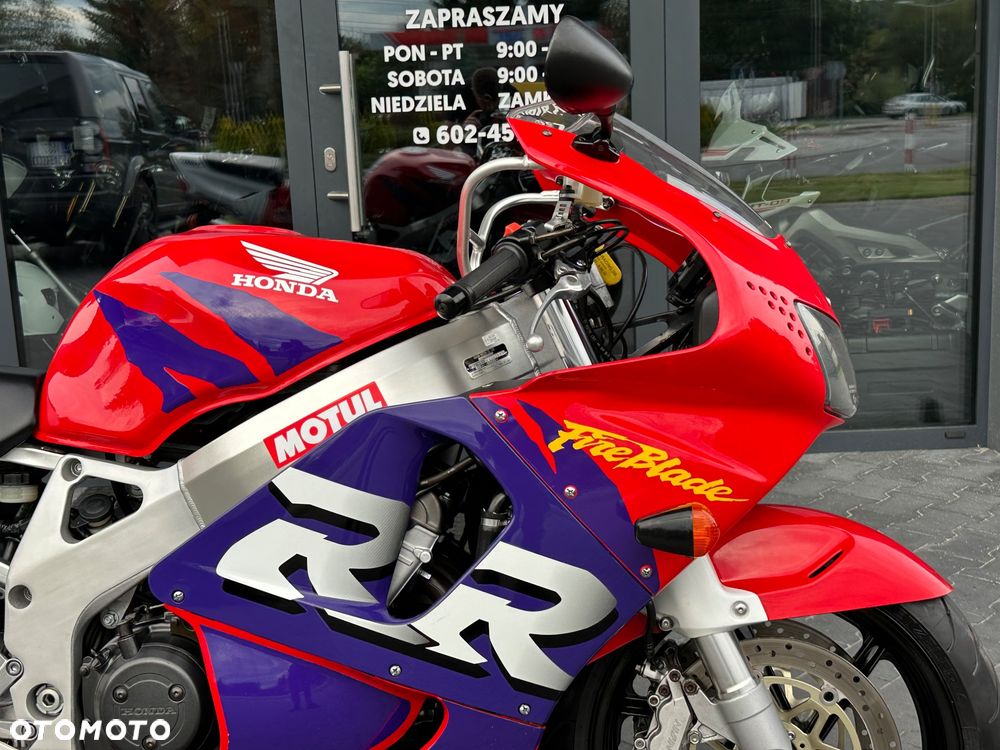 Honda CBR - 9