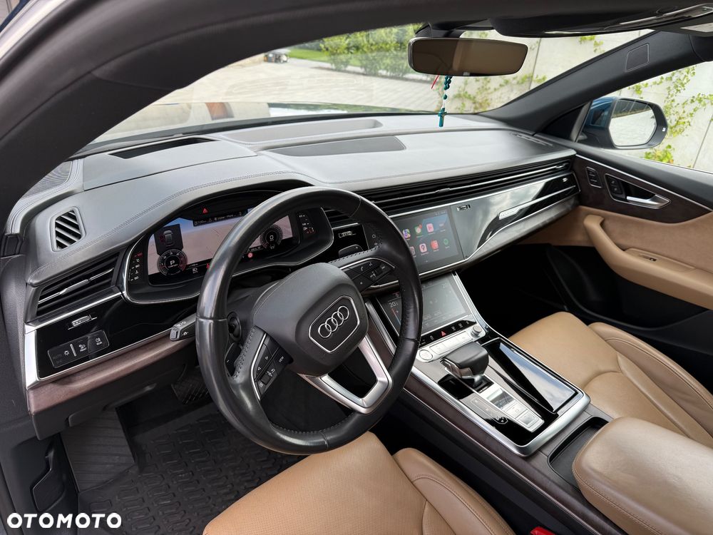 Audi Q8 - 12