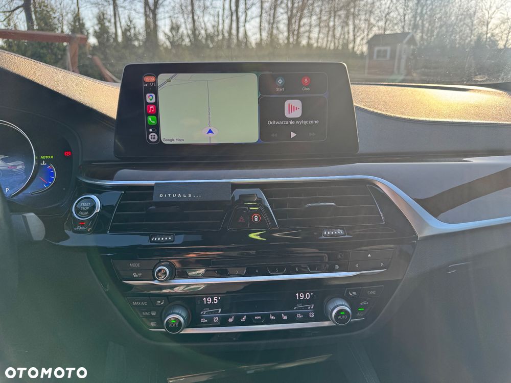 BMW Seria 5 530i xDrive Luxury Line sport - 15