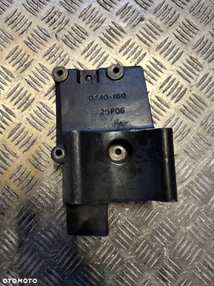 PODSTAWA ŁAPA SPRĘŻARKI AGREGATU IVECO 2.3 OE 0440-160 - 1